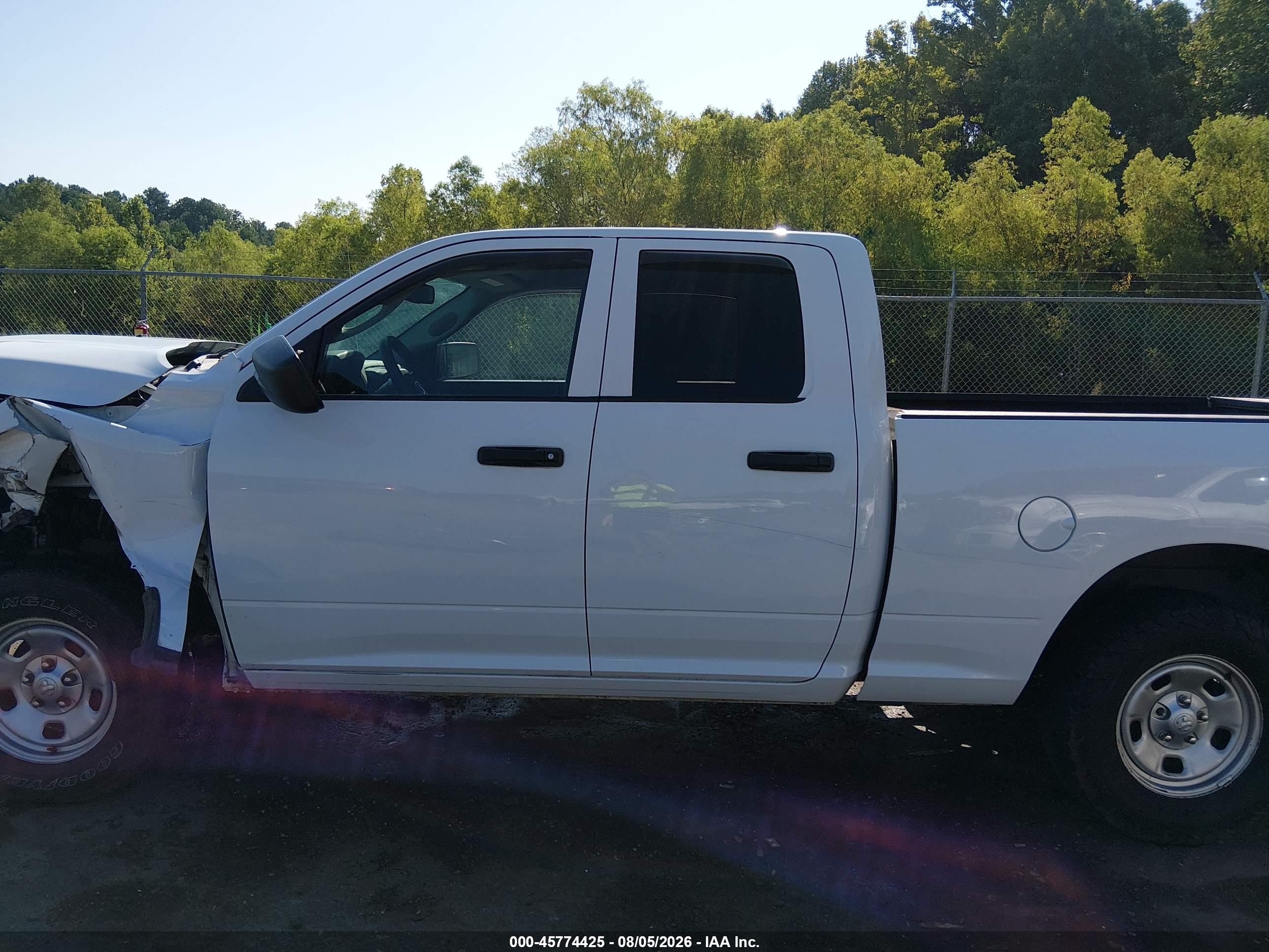 2018 RAM 1500 TRADESMAN  4X4 6'4 BOX