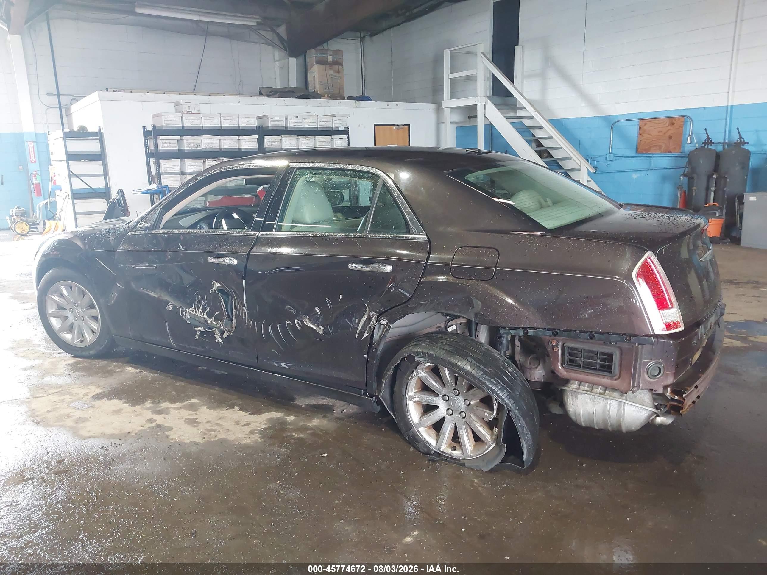 2012 CHRYSLER 300 LIMITED