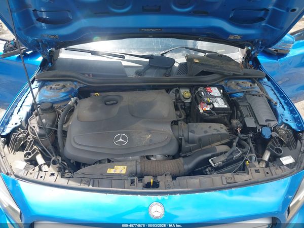 2016 MERCEDES-BENZ GLA 250 4MATIC