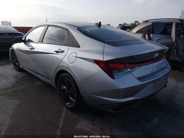 2022 HYUNDAI ELANTRA SEL