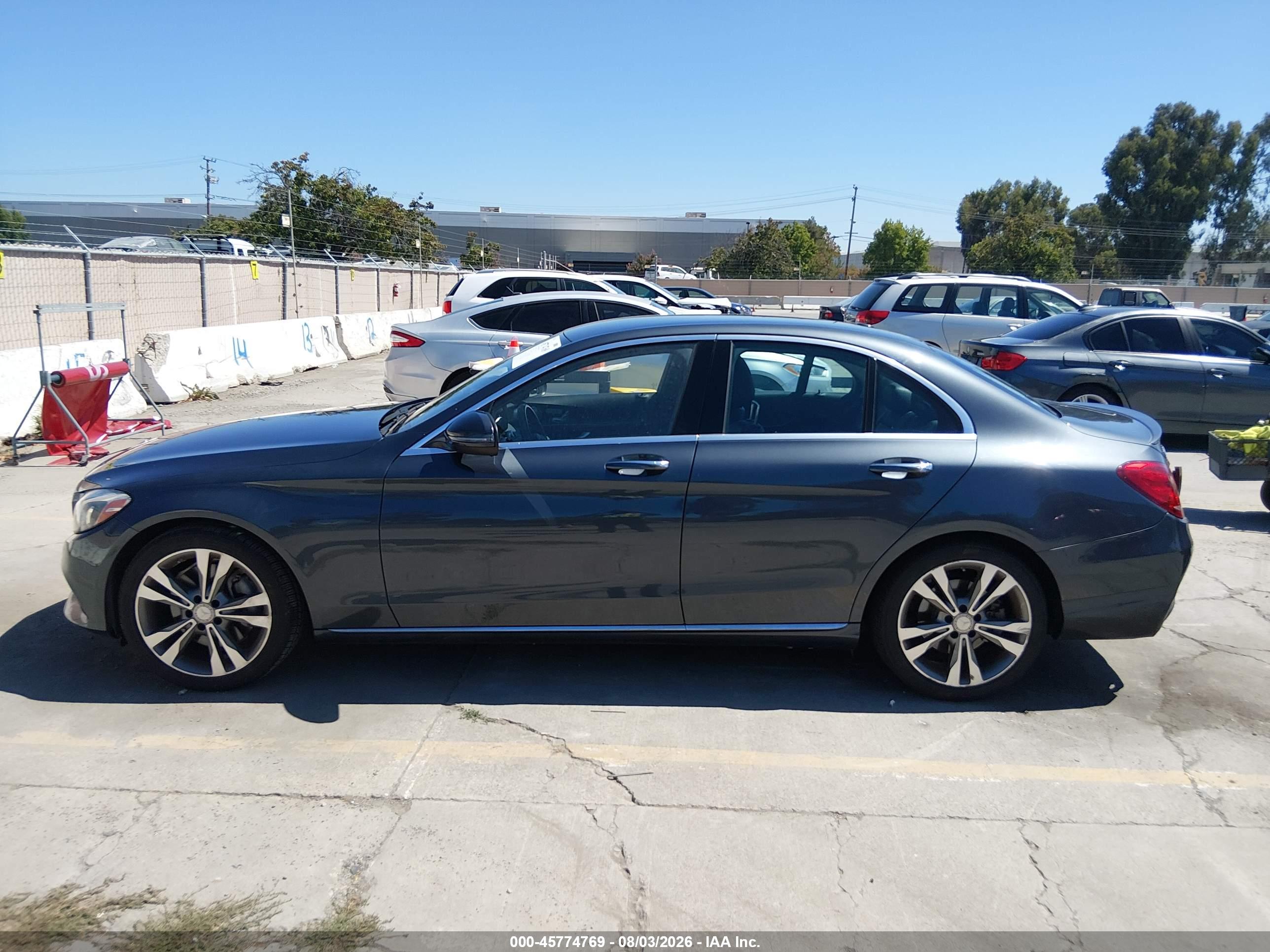 2016 MERCEDES-BENZ C 300 C300