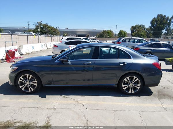 2016 MERCEDES-BENZ C 300