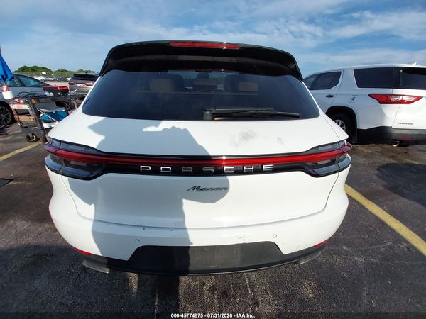 2020 PORSCHE MACAN
