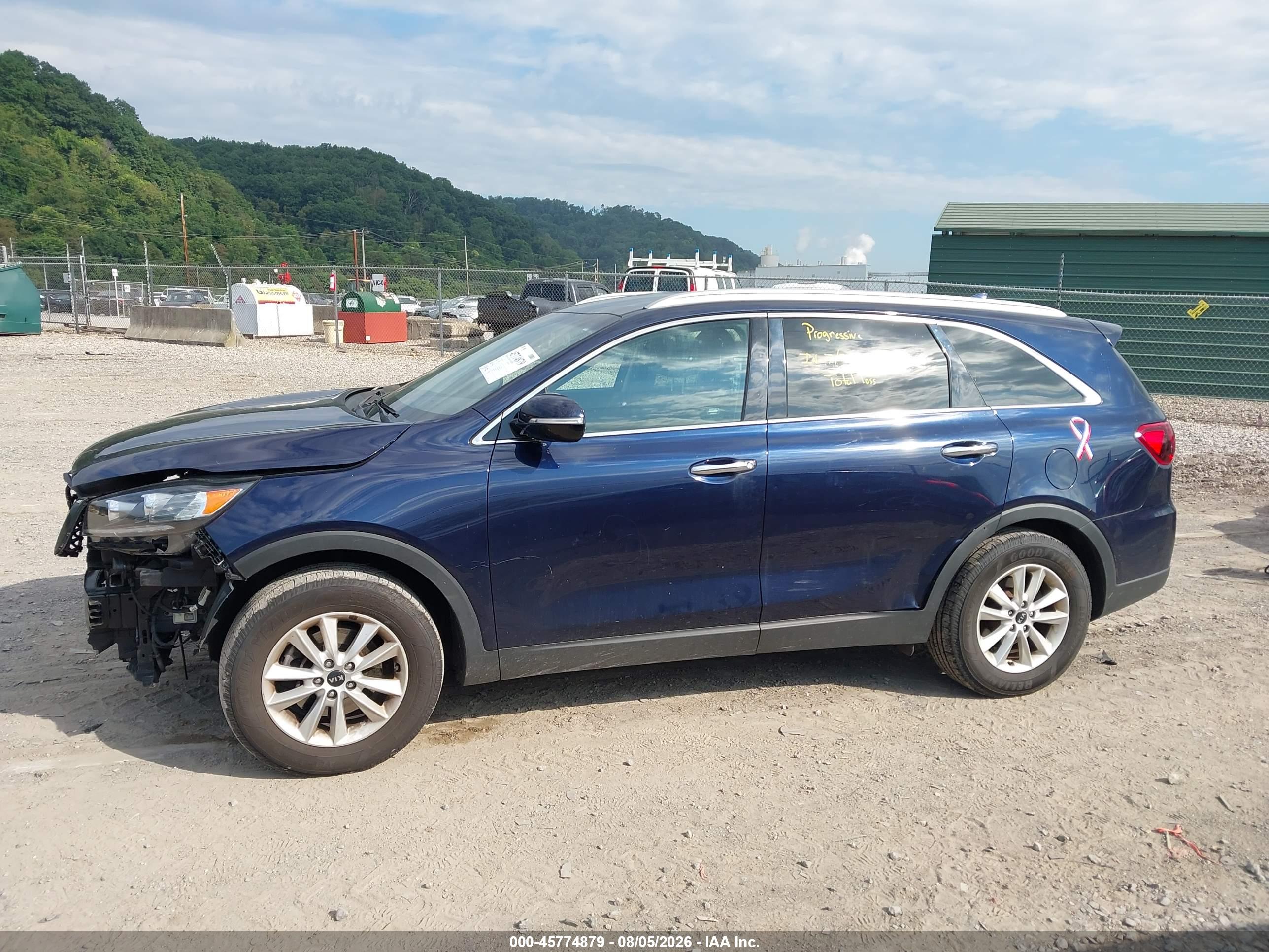 2019 KIA SORENTO 2.4L LX