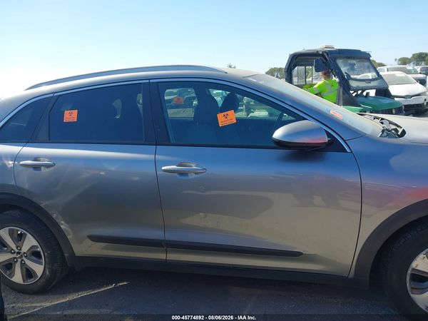 2022 KIA NIRO LX