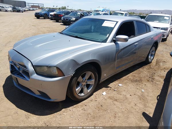 2014 DODGE CHARGER SE