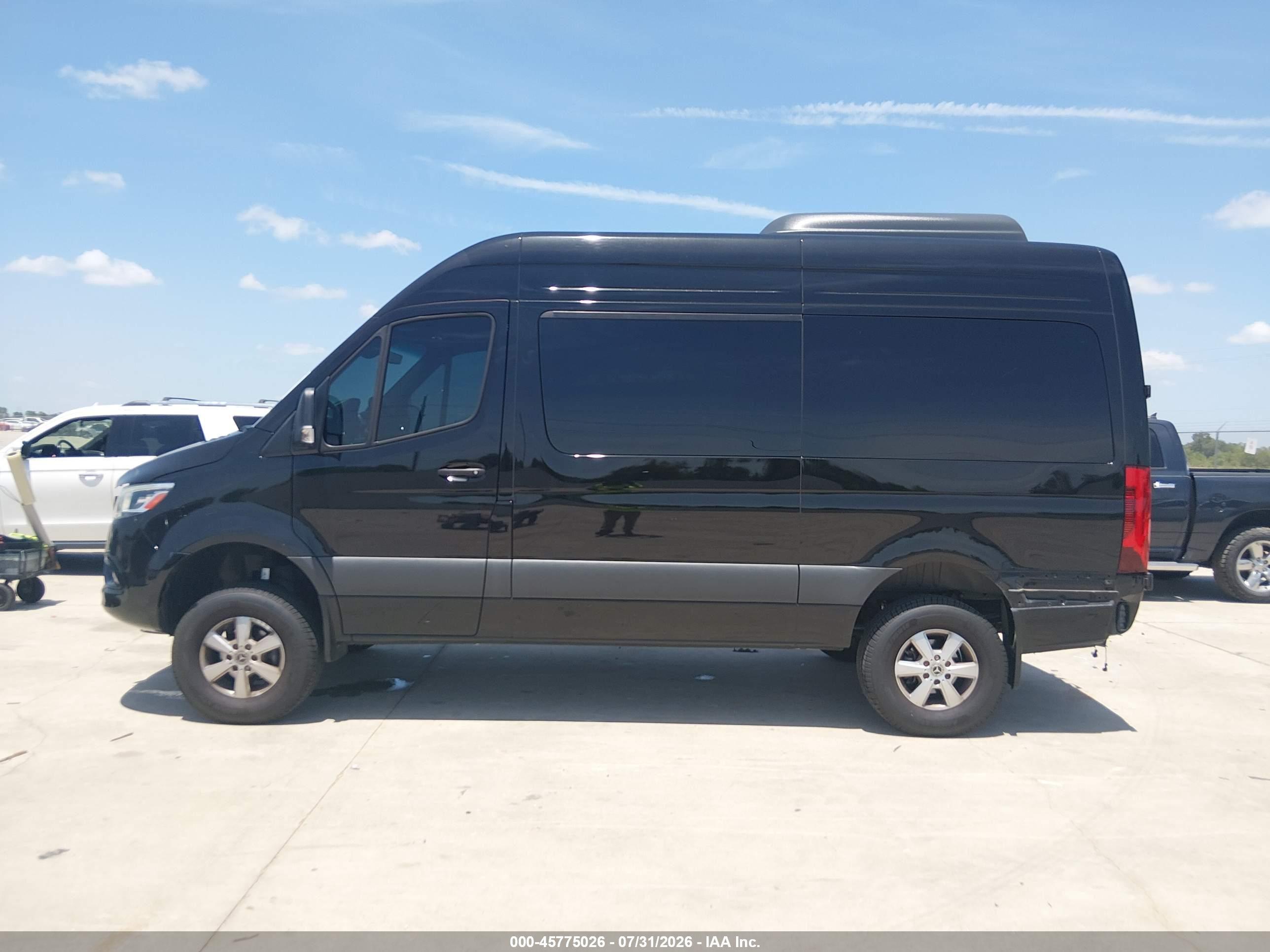 2024 MERCEDES-BENZ SPRINTER 2500
