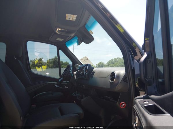 2024 MERCEDES-BENZ SPRINTER 2500