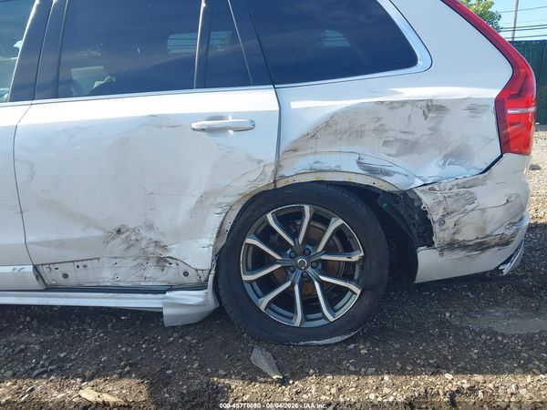 2019 VOLVO XC90 T6 MOMENTUM