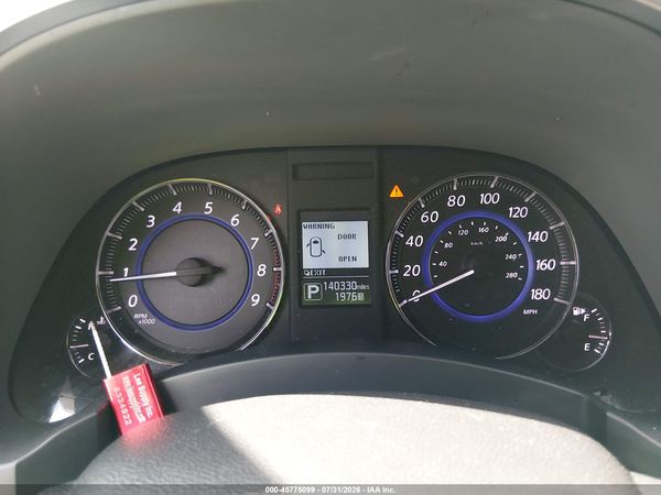 2016 INFINITI QX70