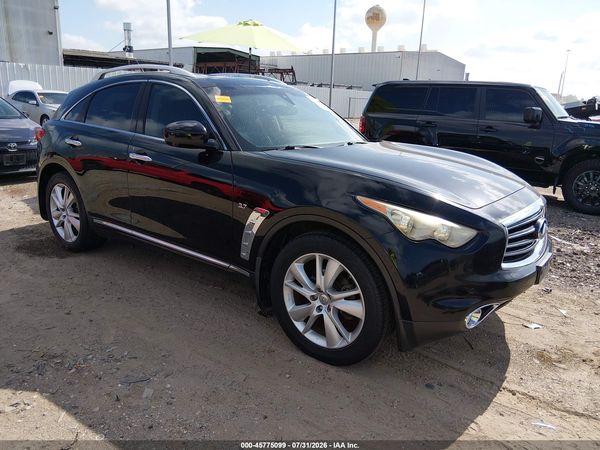 2016 INFINITI QX70