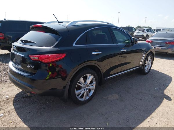 2016 INFINITI QX70