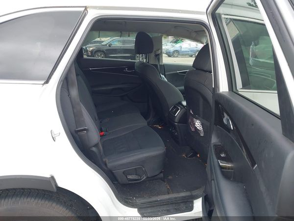 2019 KIA SORENTO 2.4L LX