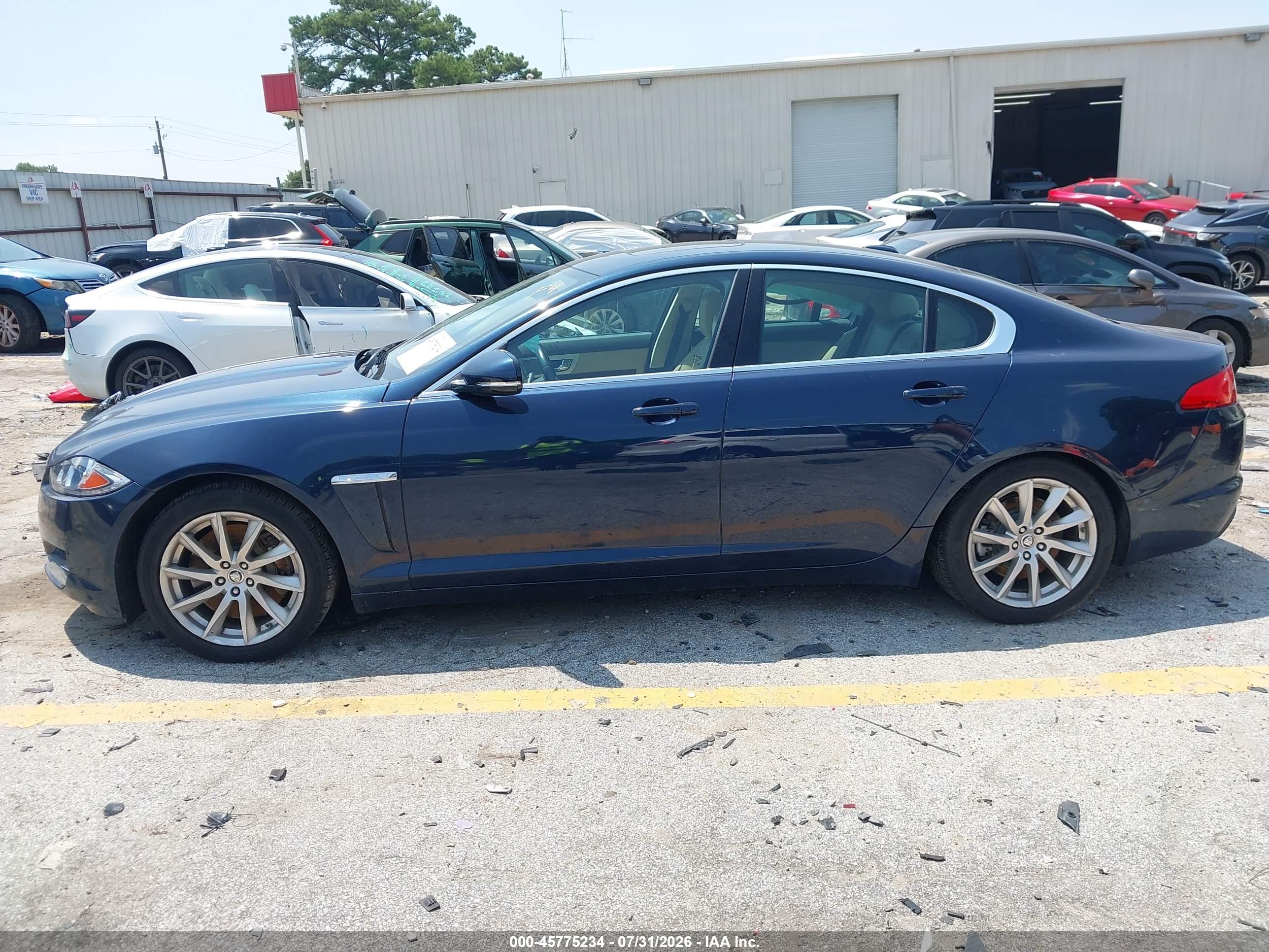 2012 JAGUAR XF