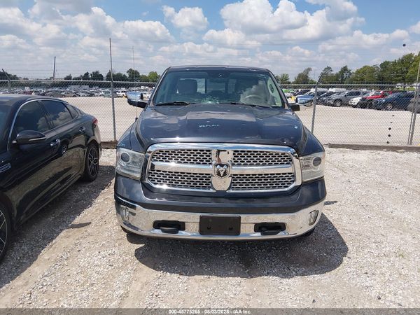 2017 RAM 1500 LARAMIE  4X4 5'7 BOX
