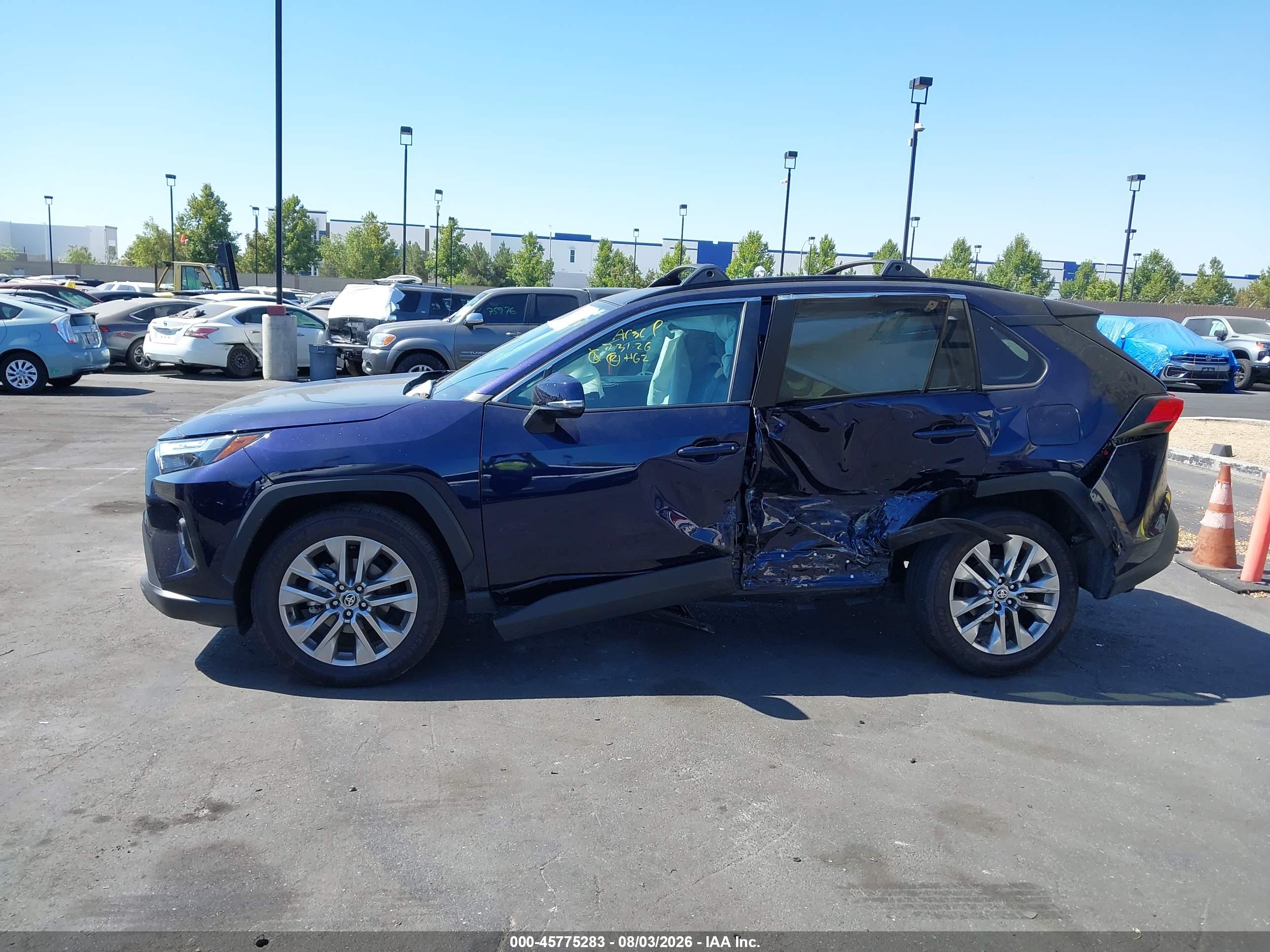 2024 TOYOTA RAV4 XLE PREMIUM