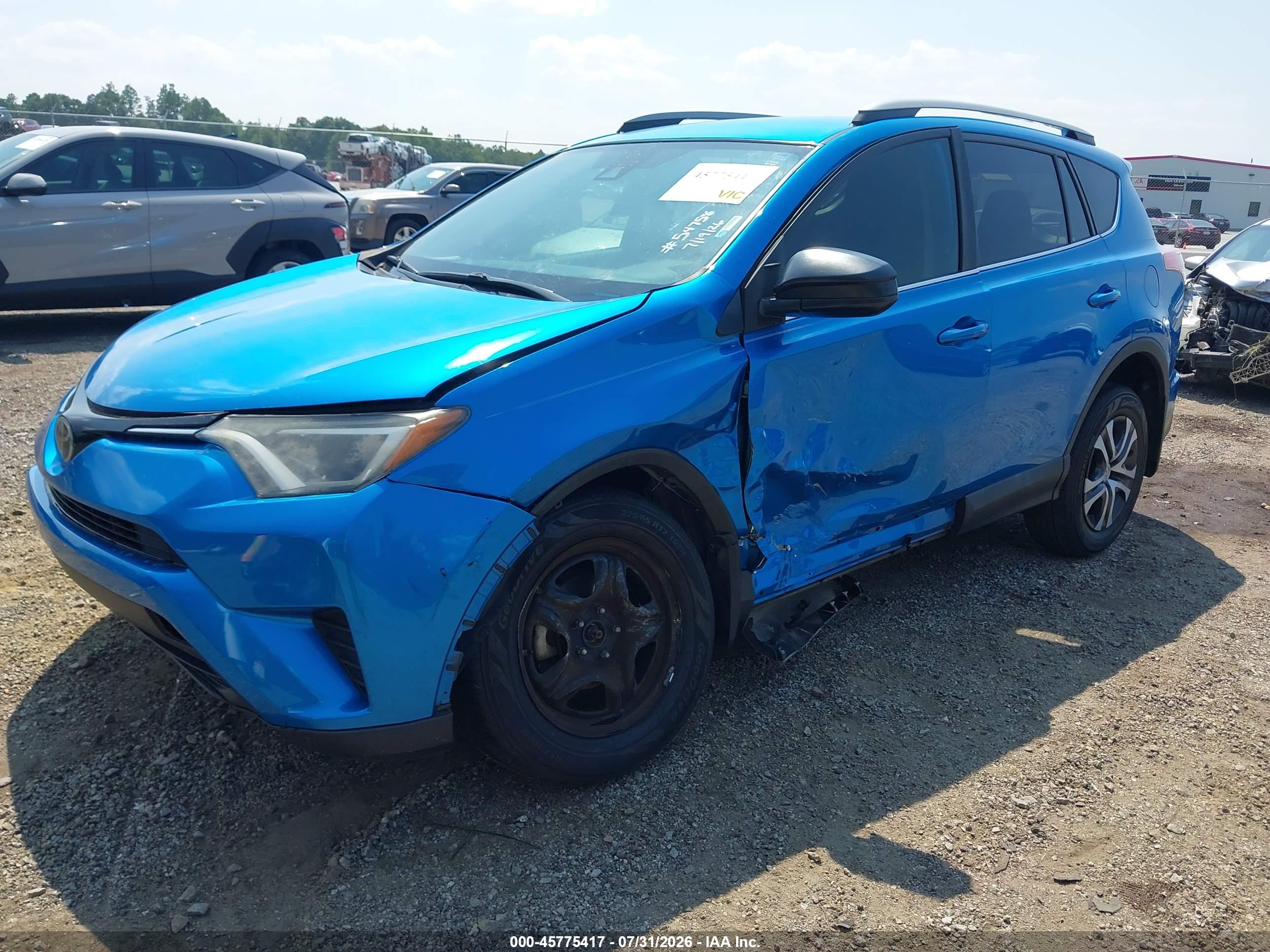 2017 TOYOTA RAV4 LE — I2