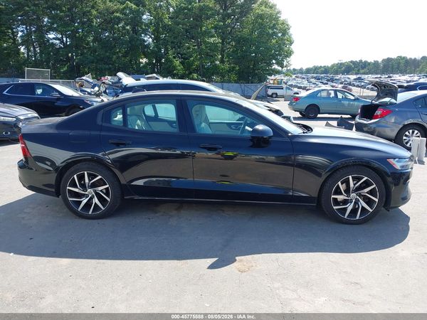 2019 VOLVO S60 T5 MOMENTUM