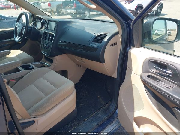 2016 DODGE GRAND CARAVAN SXT — I5