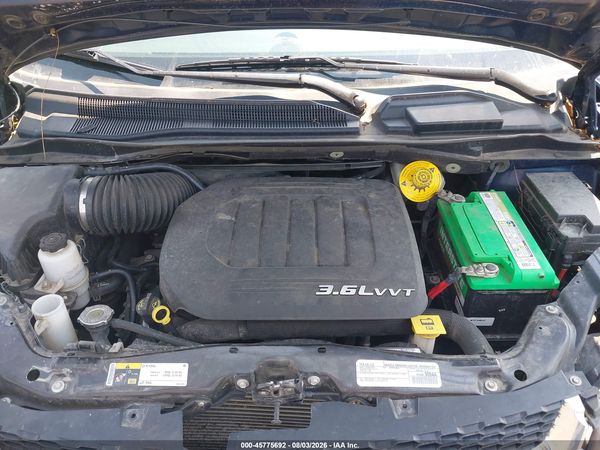 2016 DODGE GRAND CARAVAN SXT — I10