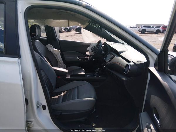 2023 NISSAN KICKS SR XTRONIC CVT