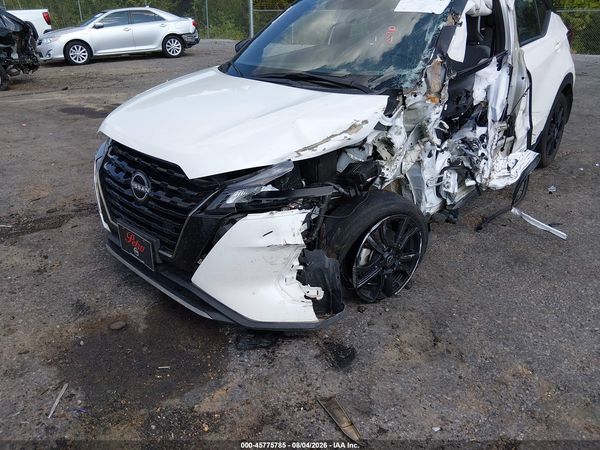 2023 NISSAN KICKS SR XTRONIC CVT