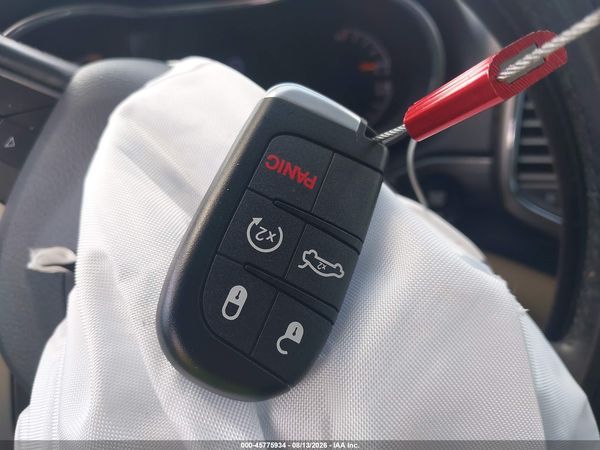 2019 JEEP GRAND CHEROKEE LAREDO E 4X2