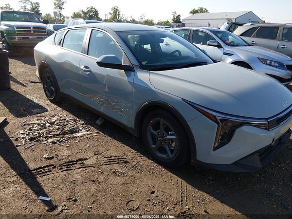 2025 KIA K4 LXS