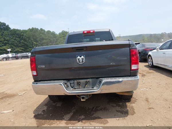 2016 RAM 1500 SLT