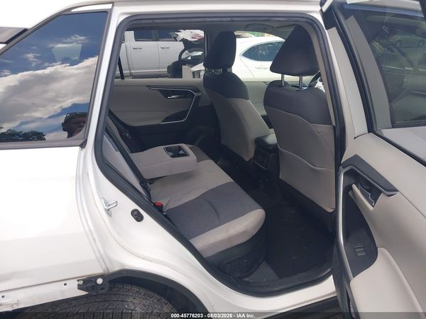 2019 TOYOTA RAV4 HYBRID XLE