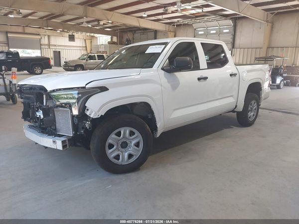 2026 TOYOTA TUNDRA SR CREWMAX 5.5' BED