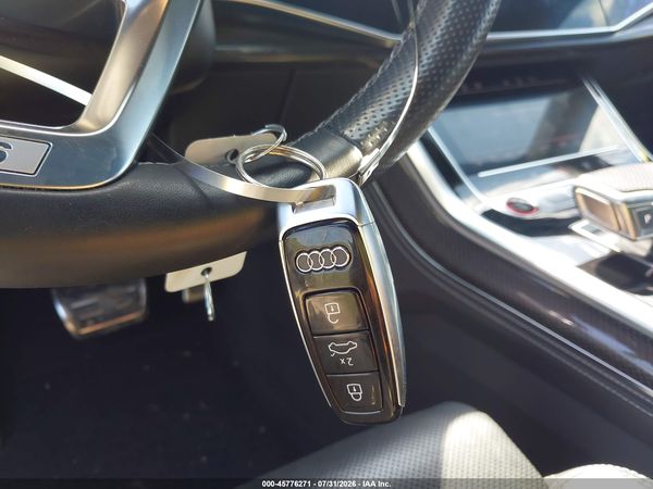 2021 AUDI SQ8