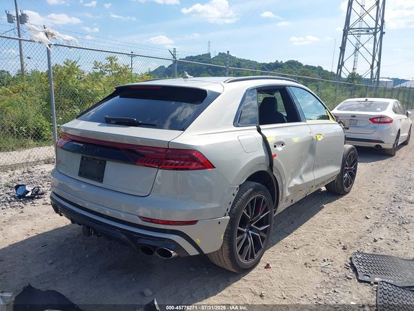2021 AUDI SQ8