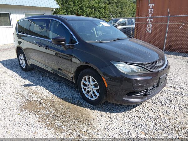 2017 CHRYSLER PACIFICA LX