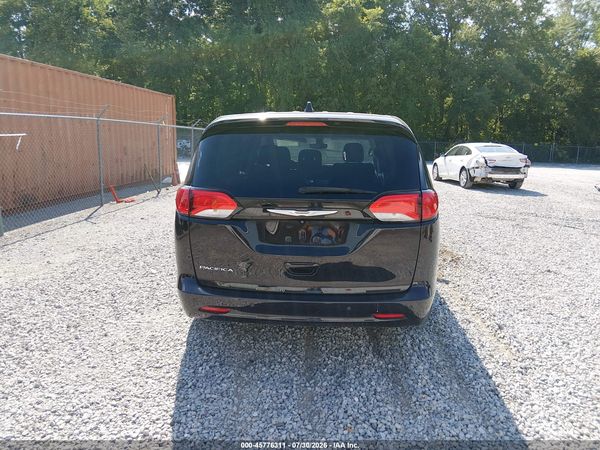 2017 CHRYSLER PACIFICA LX