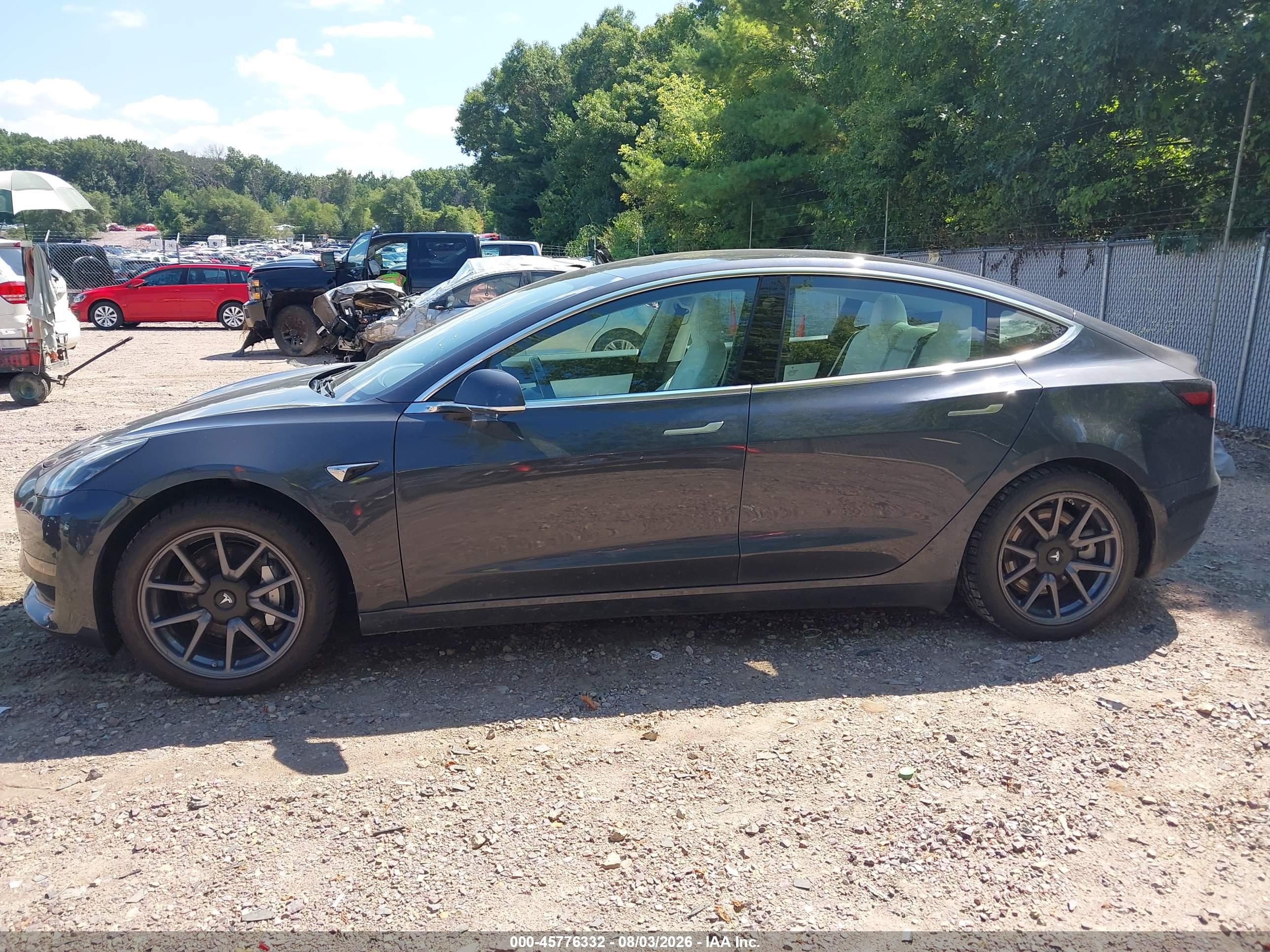2018 TESLA MODEL 3 LONG RANGE/PERFORMANCE