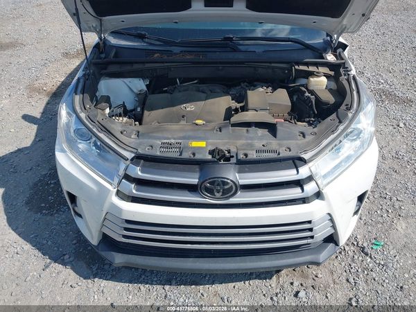 2017 TOYOTA HIGHLANDER XLE
