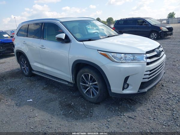 2017 TOYOTA HIGHLANDER XLE