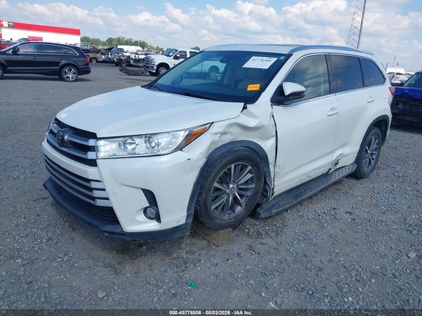 2017 TOYOTA HIGHLANDER XLE