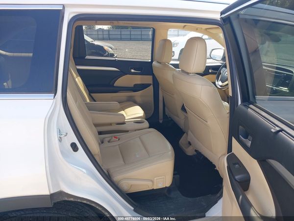 2017 TOYOTA HIGHLANDER XLE