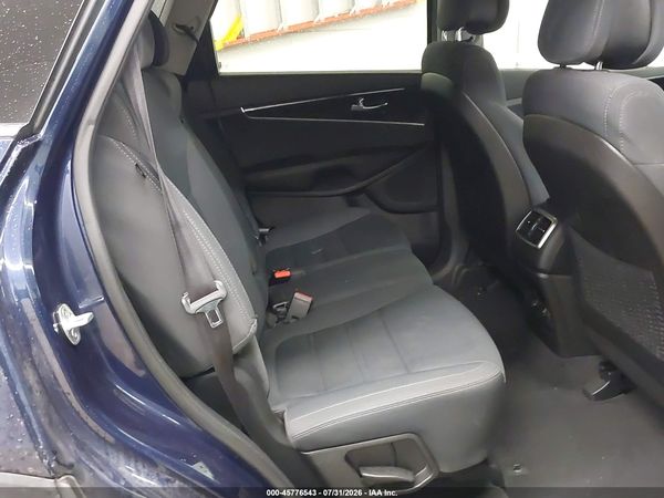 2016 KIA SORENTO 2.4L LX