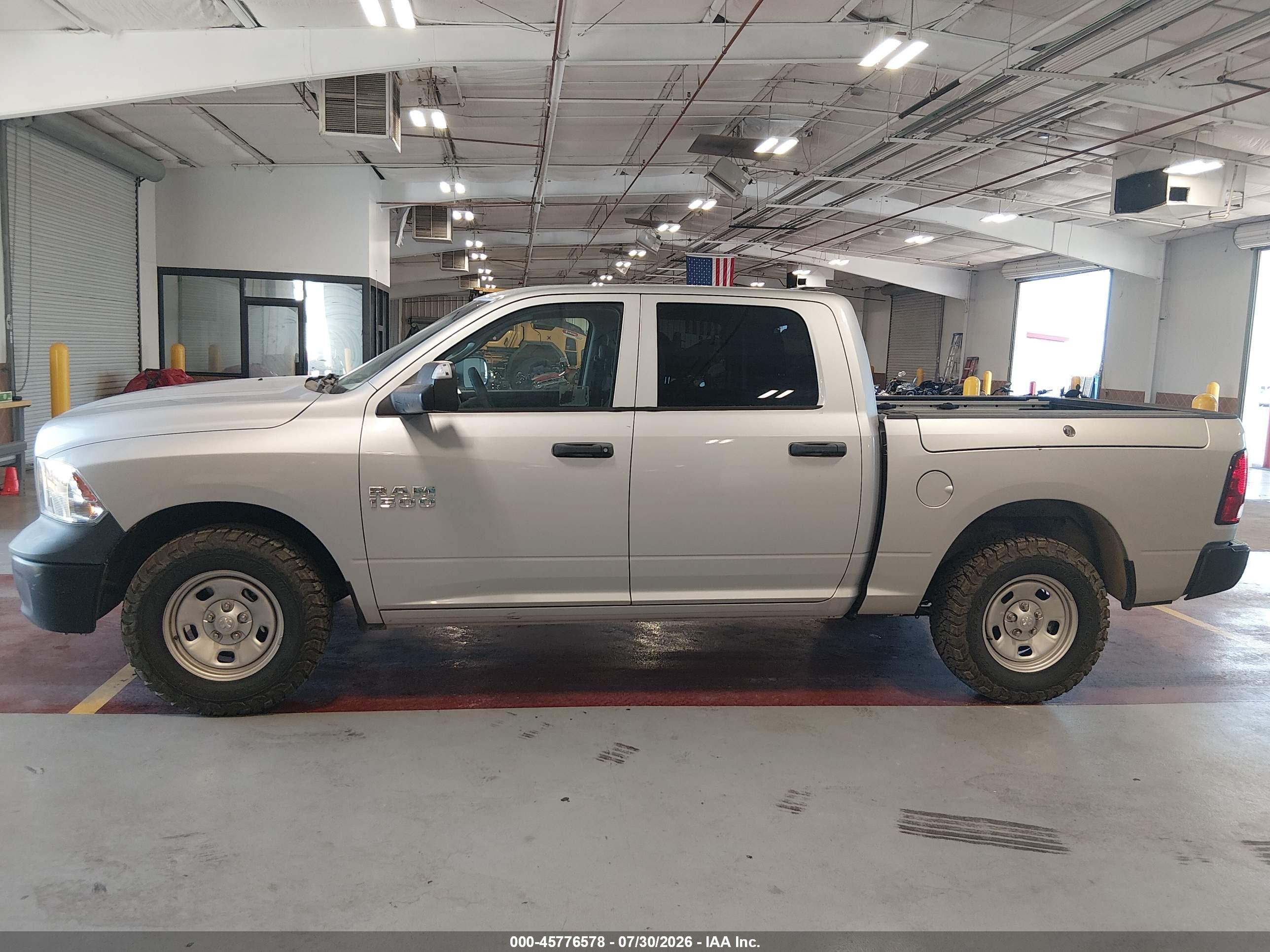 2018 RAM 1500 TRADESMAN  4X2 5'7 BOX