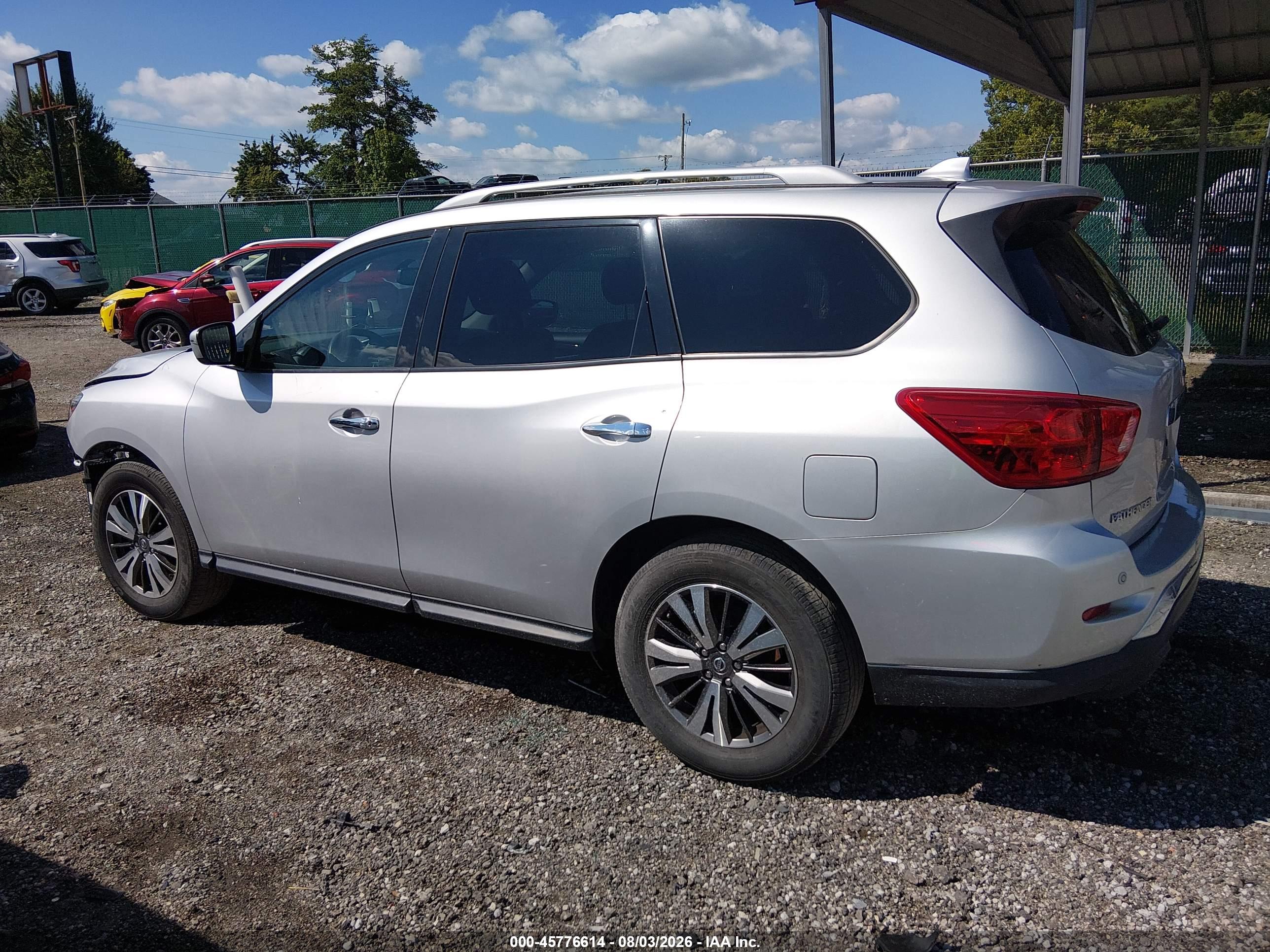 2019 NISSAN PATHFINDER SV