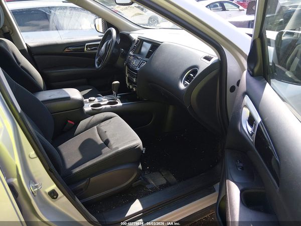 2019 NISSAN PATHFINDER SV