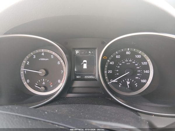 2017 HYUNDAI SANTA FE SE