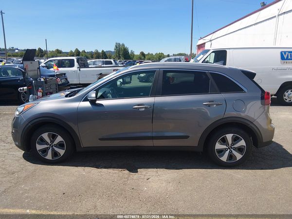 2017 KIA NIRO EX