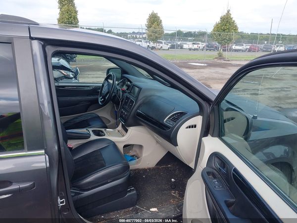 2017 DODGE GRAND CARAVAN SXT — I5