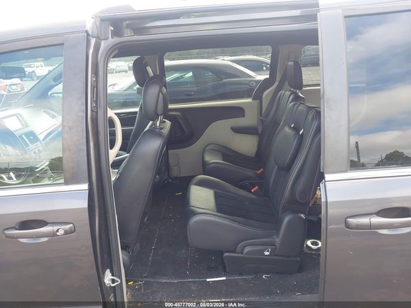 2017 DODGE GRAND CARAVAN SXT — I8