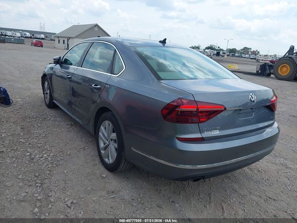 2018 VOLKSWAGEN PASSAT 2.0T SE — I3