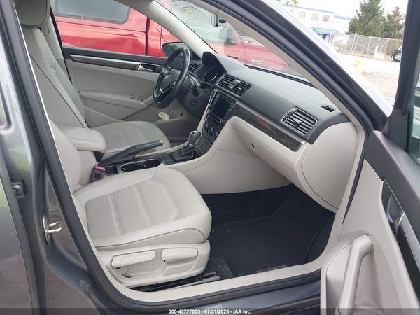 2018 VOLKSWAGEN PASSAT 2.0T SE — I5